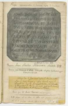 Plaque commémorative de l'église des Trois-Maisons (manuscrit Morius 77)